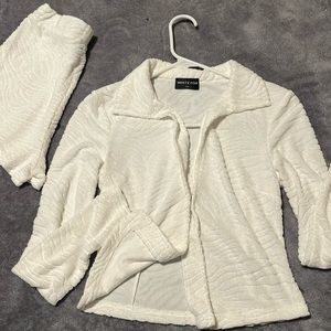 Two piece white set from Whitefox